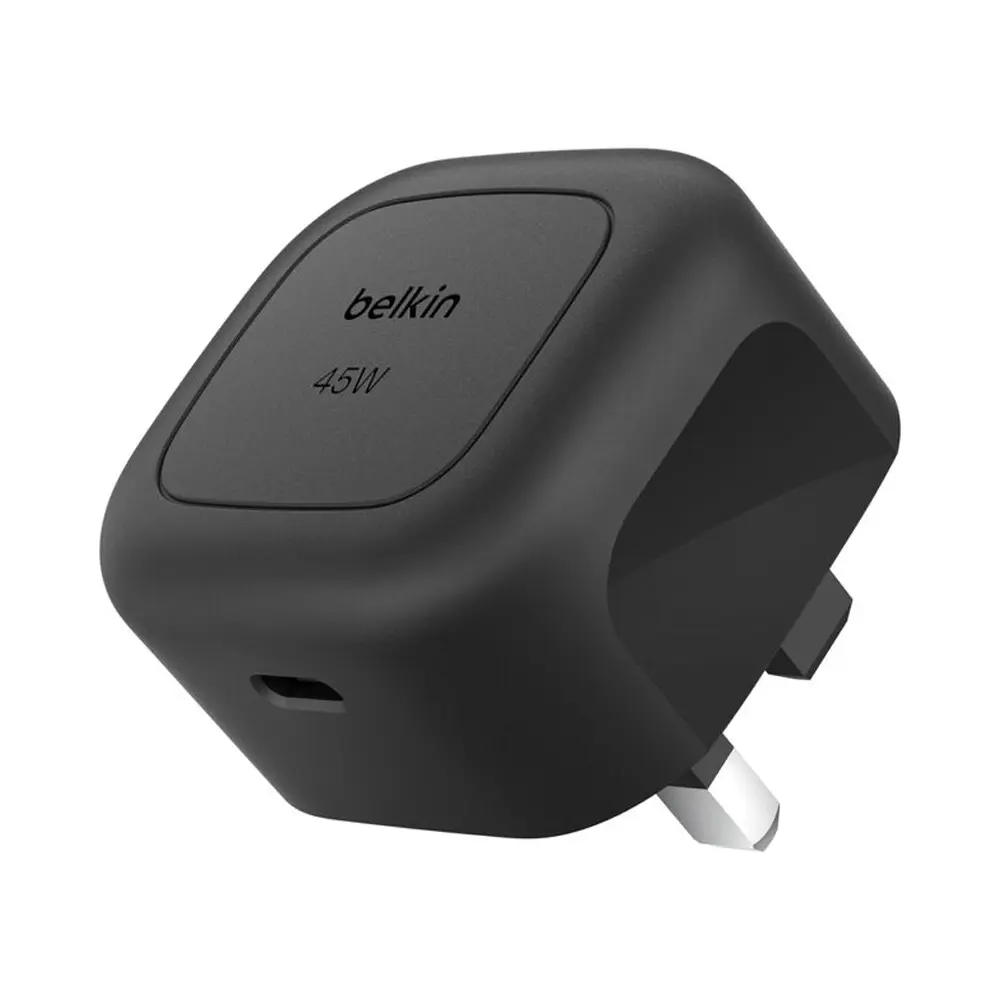 شاحن حائط Belkin BoostCharge صغير الحجم بمنفذ USB-C بقوة 45 واط